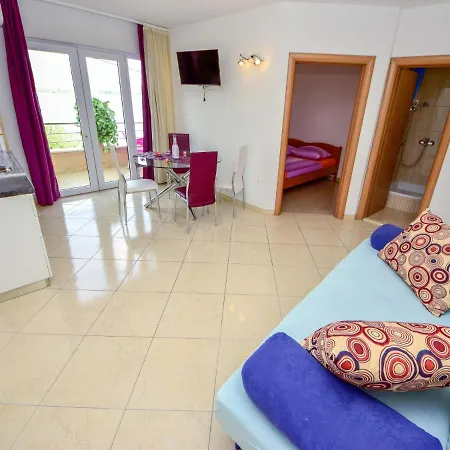 Vinka-2 By Interhome تروغير